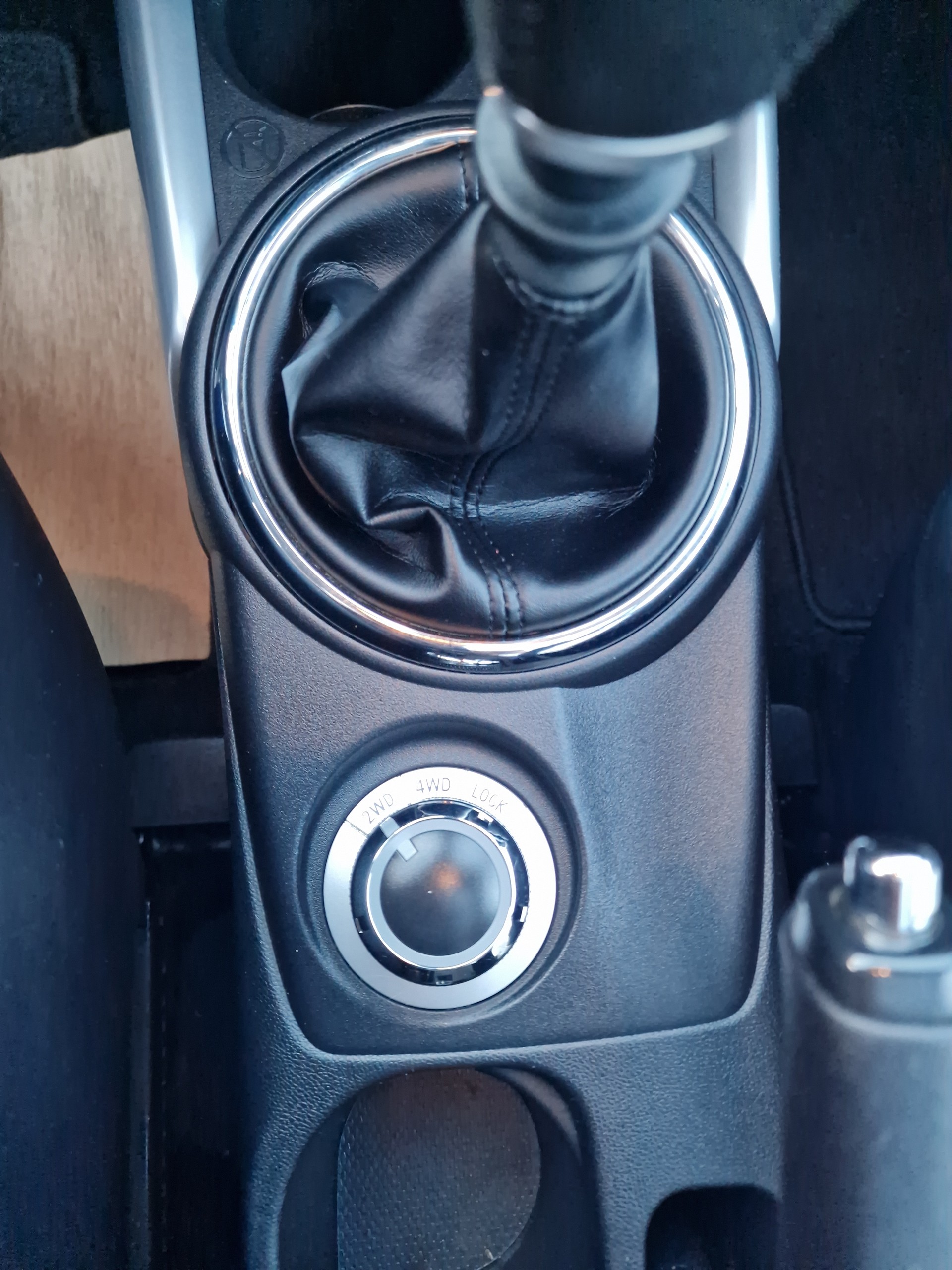 CITROEN C4 Aircross 1.6 HDi Exclusive 4WD-image-13