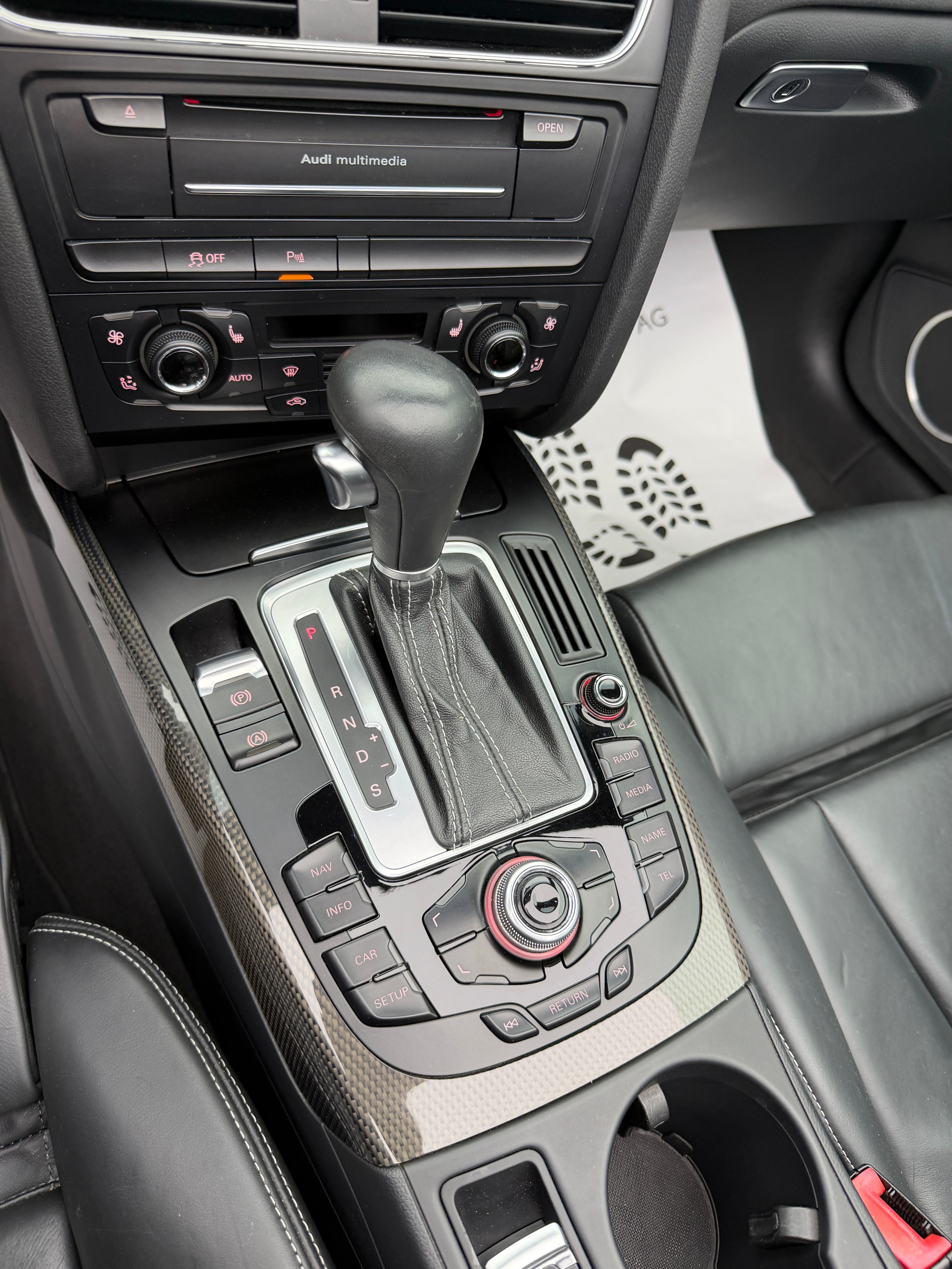 AUDI S5 Cabrio 3.0 TFSI quattro Ibis White S-tronic / RF-Kamera / Leder / Carbonpaket / B&O Soundsystem /-image-15