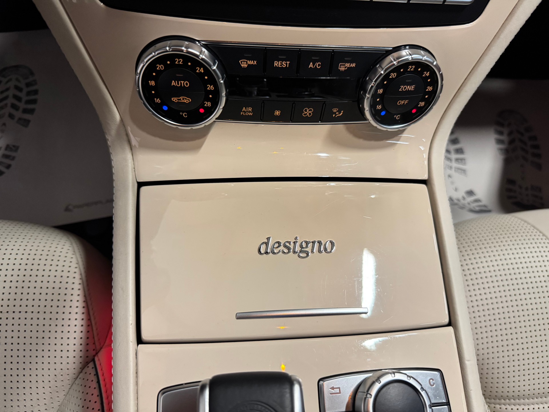 MERCEDES-BENZ SL 63 AMG Speedshift Designo-image-27