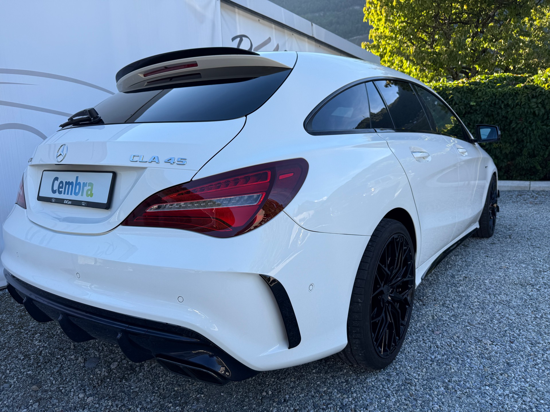 MERCEDES-BENZ CLA Shooting Brake 45 AMG 4Matic Speedshift-image-9