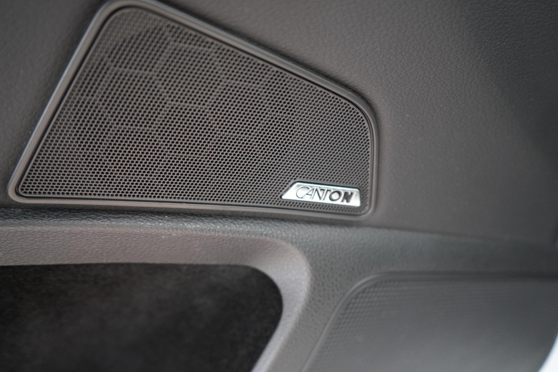SKODA Superb Combi 2.0 TSI L & K 4x4 DSG-image-21