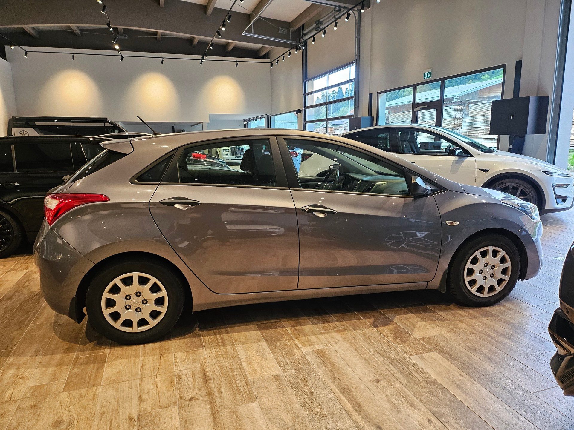 HYUNDAI i30 1.4 Comfort đ„frisch ab MFKđ„-image-6
