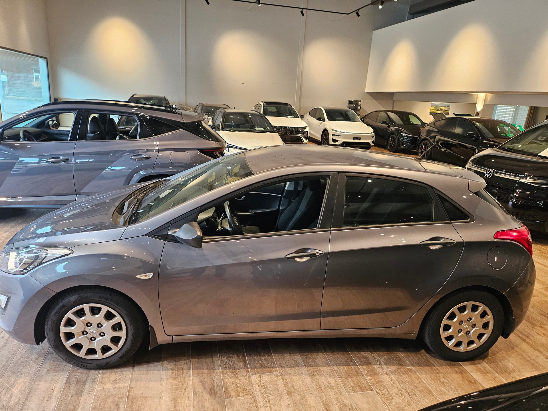 HYUNDAI i30 1.4 Comfort đ„frisch ab MFKđ„-image-13