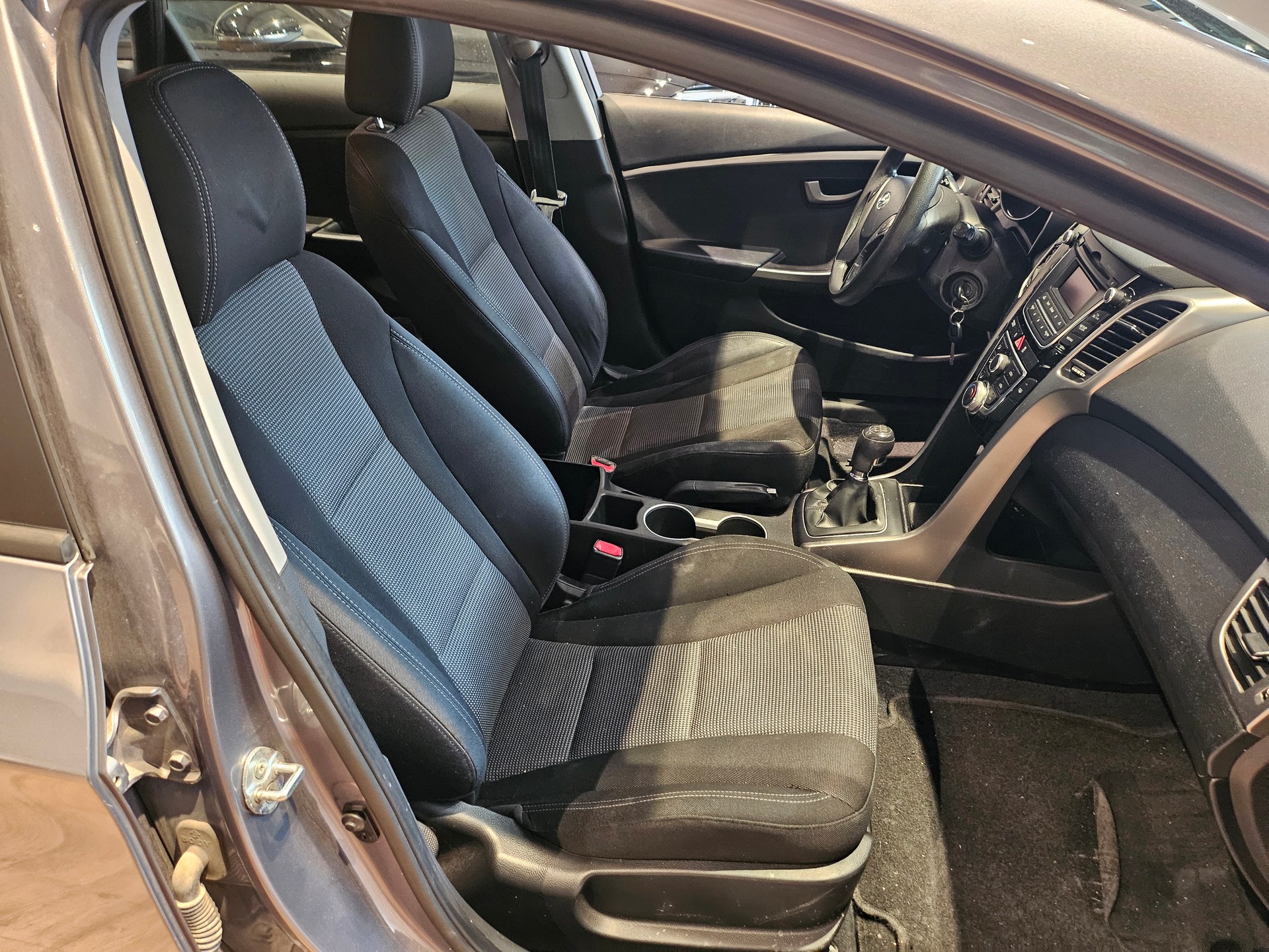 HYUNDAI i30 1.4 Comfort đ„frisch ab MFKđ„-image-15