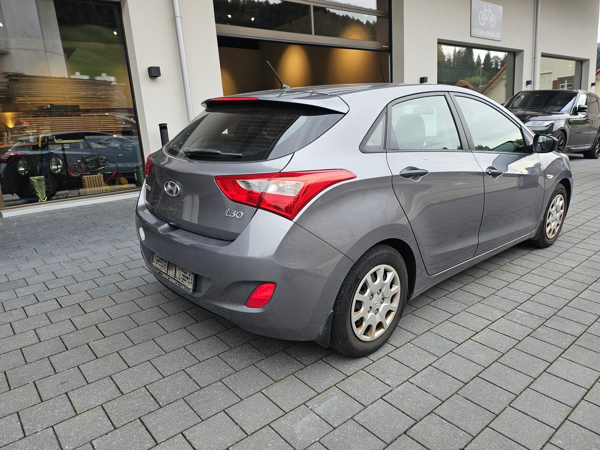 HYUNDAI i30 1.4 Comfort đ„frisch ab MFKđ„-image-27