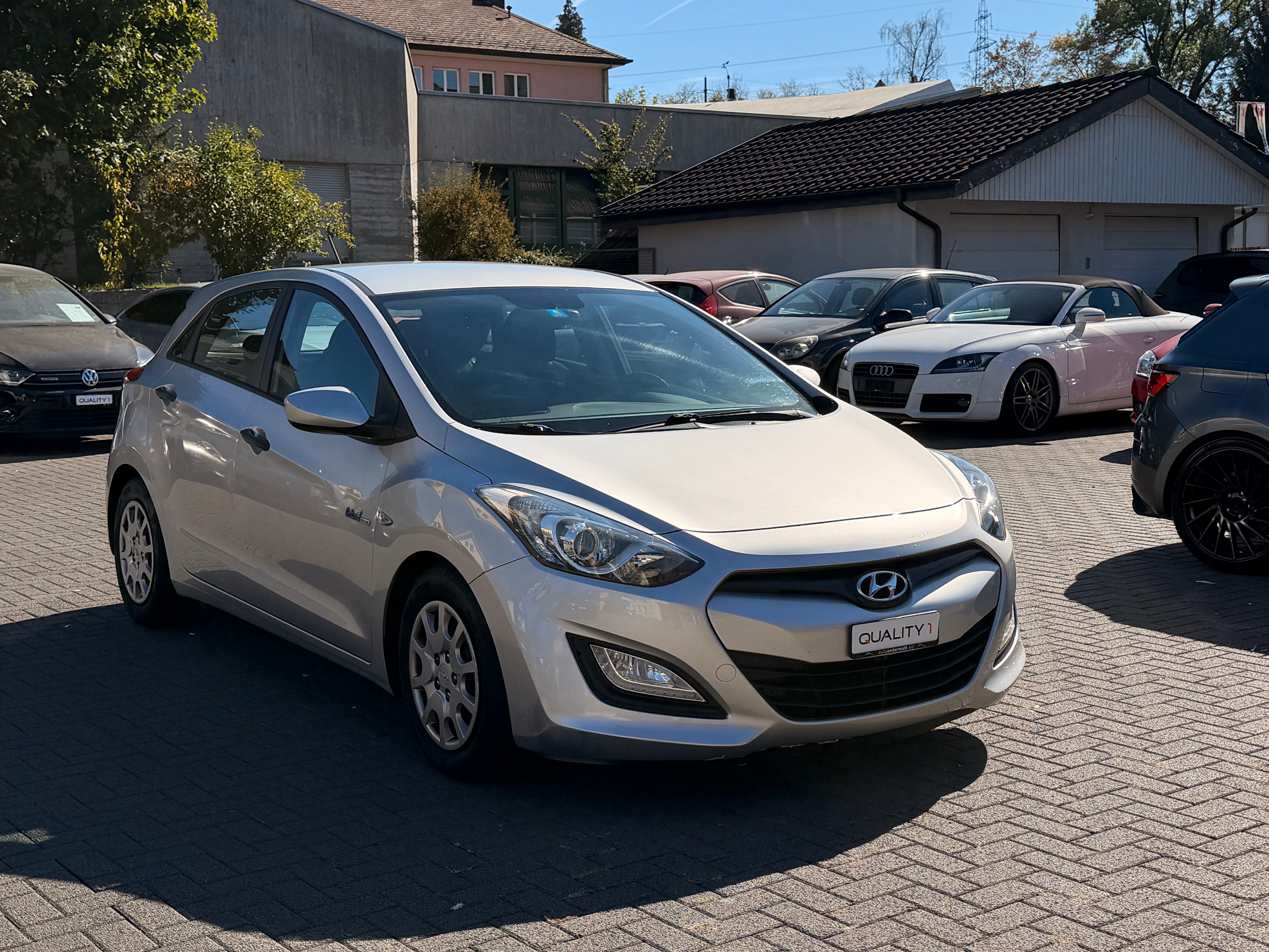 Car photo