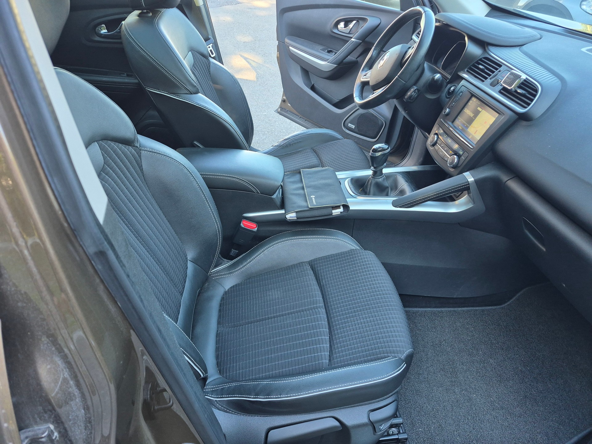 RENAULT Kadjar 1.2 16V Turbo Bose-image-8