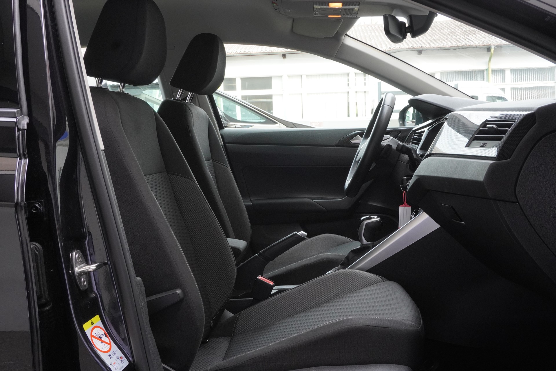 VW Polo 1.0 TSI Life DSG-image-13
