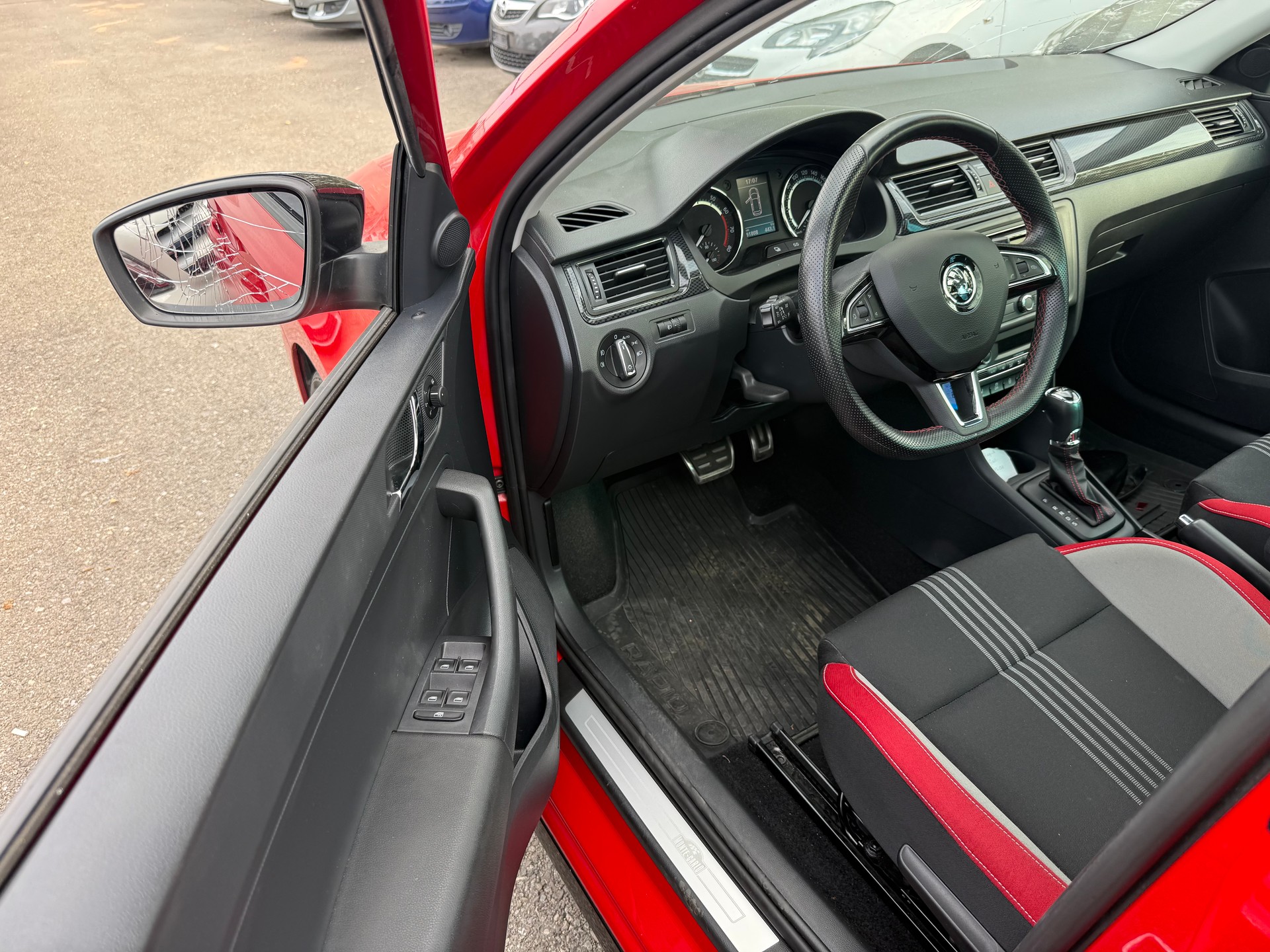 SKODA Rapid Spaceback 1.4 TSI Monte Carlo DSG-image-10