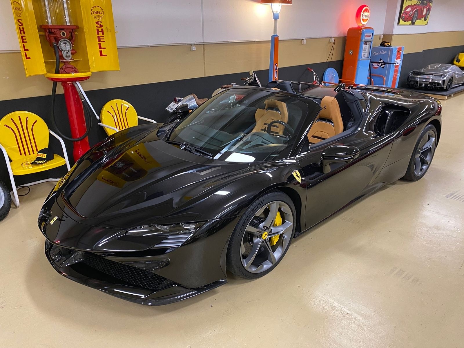 FERRARI SF90 Spider-image-5