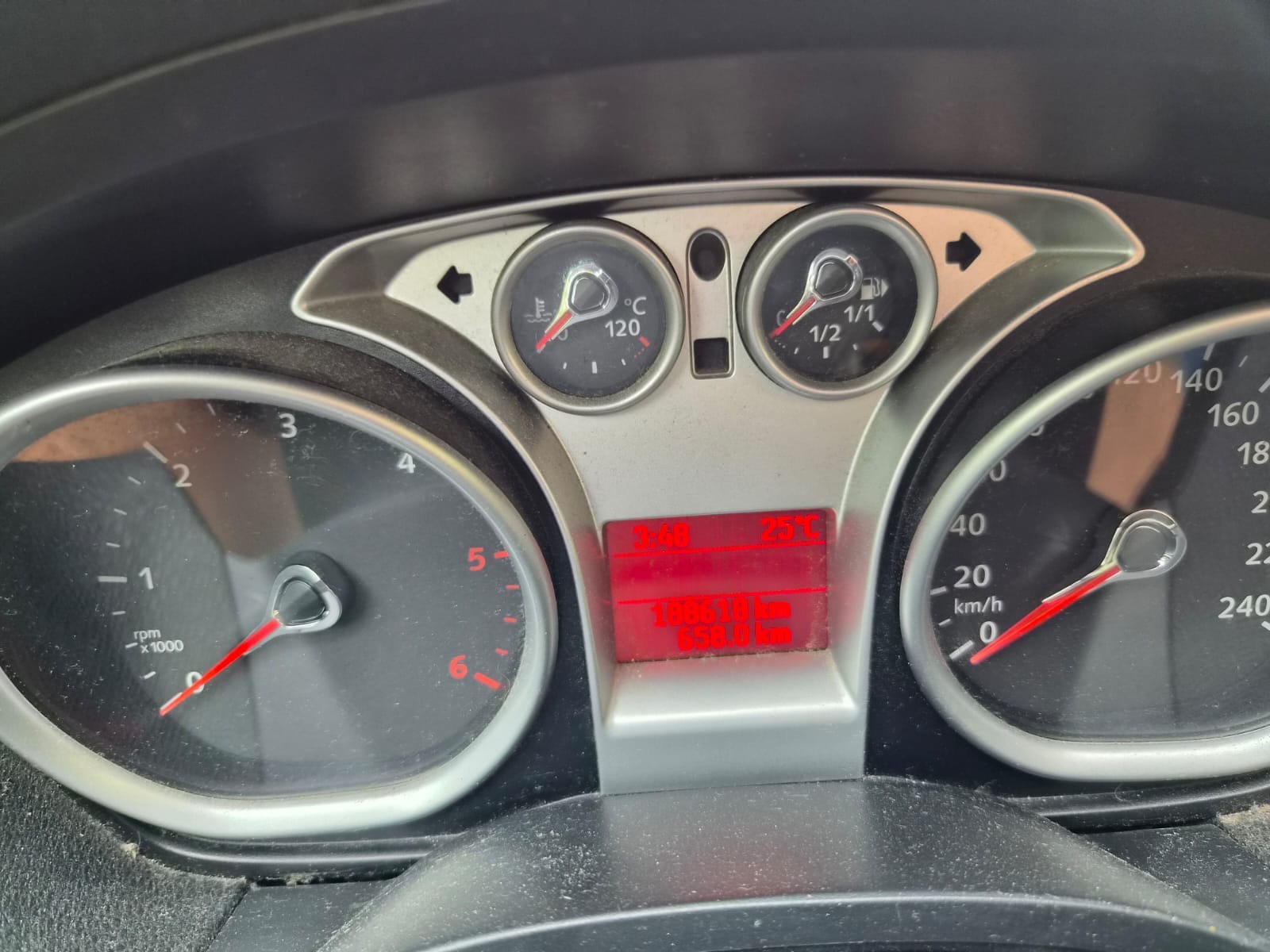 FORD Kuga 2.0 TDCi Titanium 4WD-image-7