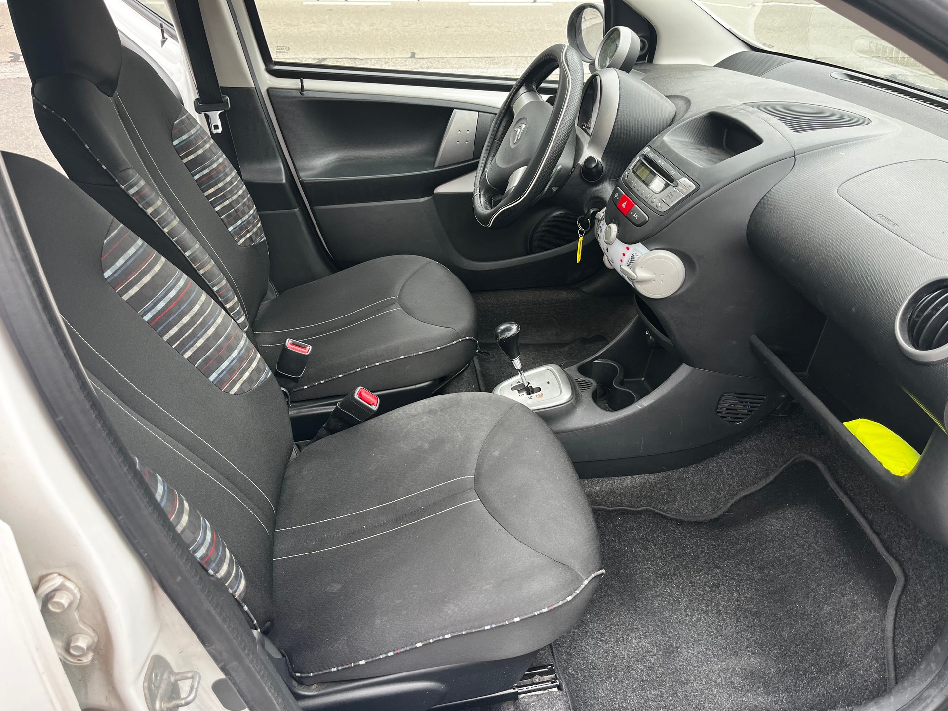 CITROEN C1 1.0i Séduction EGS-image-7
