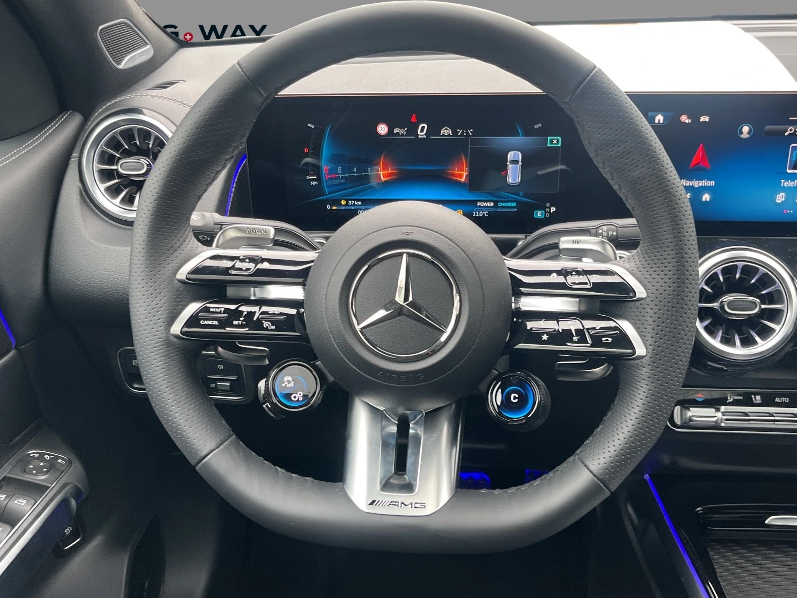 MERCEDES-BENZ GLB 34 4M - AMG / DISTRONIC / 360 Grad Kamera / Leder / 7 Sitze-image-9