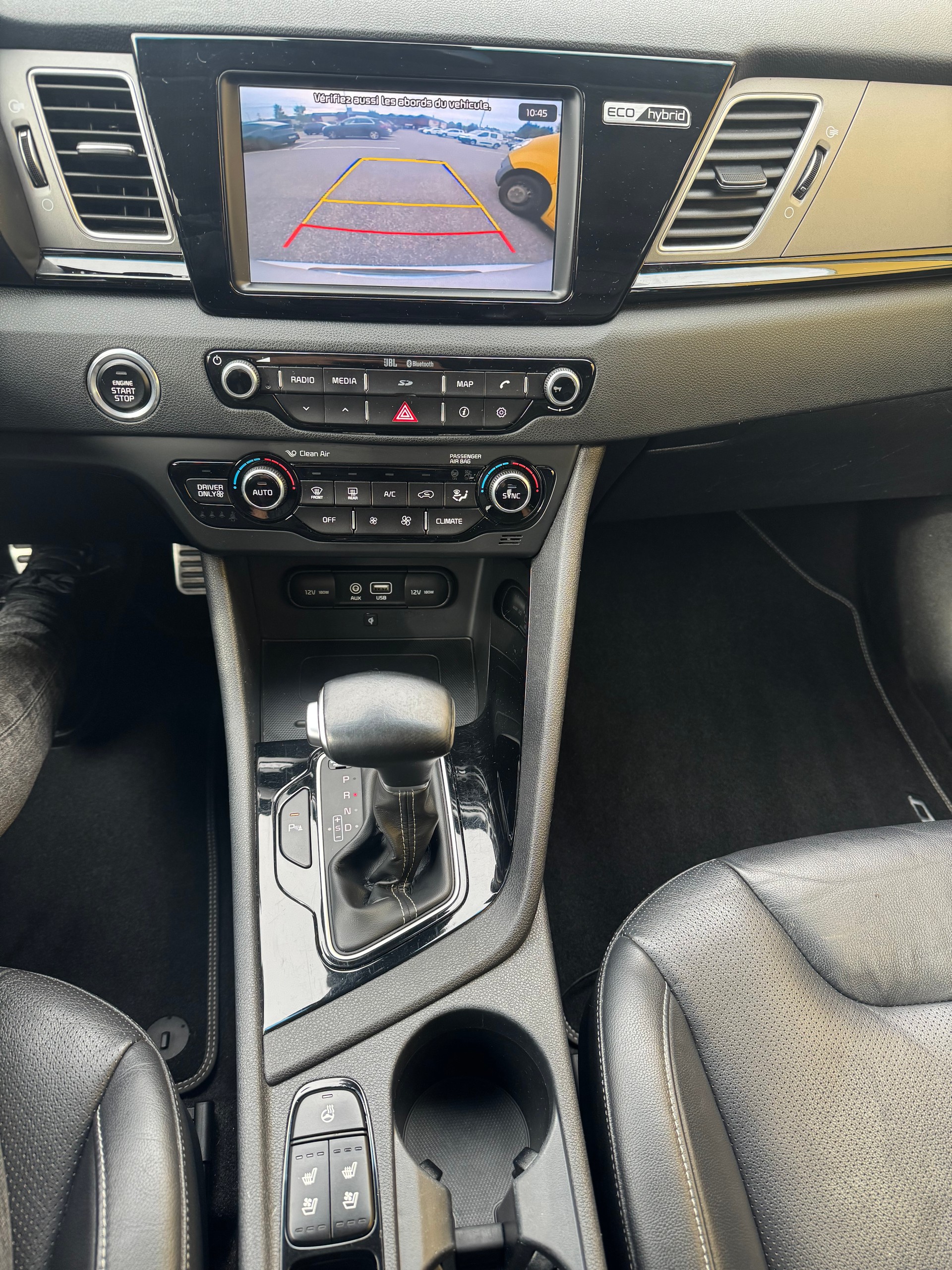 KIA Niro 1.6GDi Hybrid Style DCT-image-9