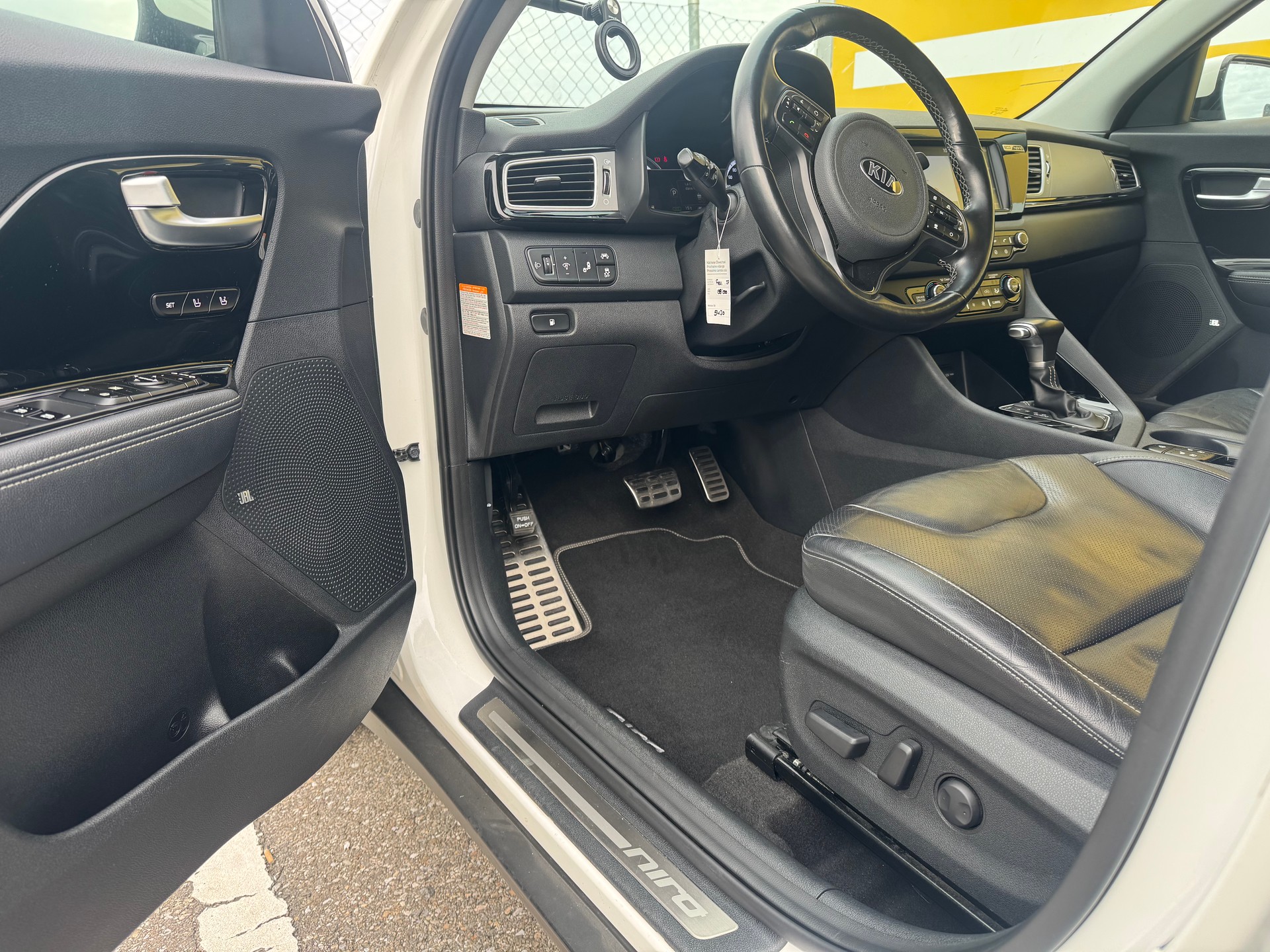 KIA Niro 1.6GDi Hybrid Style DCT-image-8