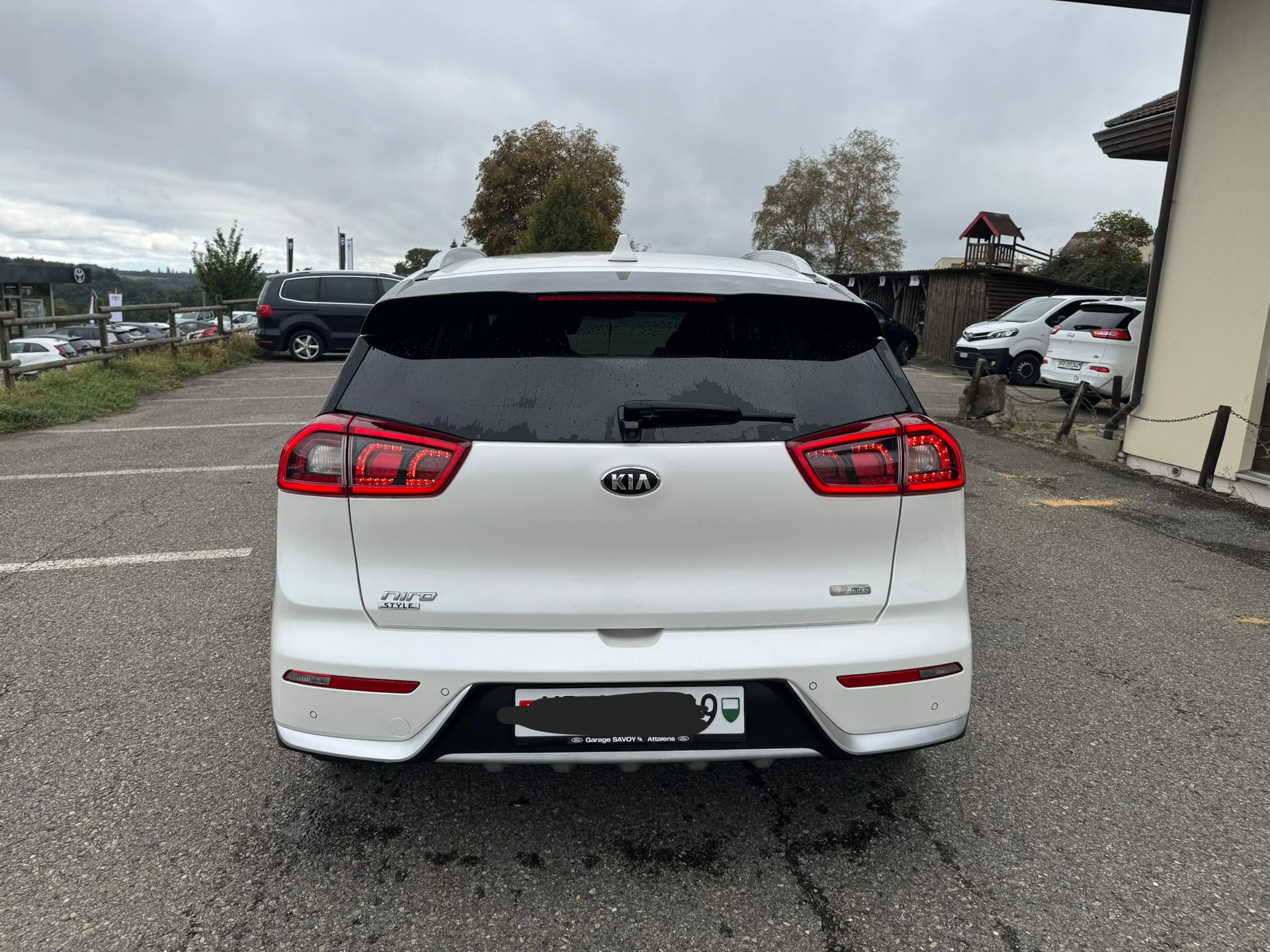 KIA Niro 1.6GDi Hybrid Style DCT-image-3