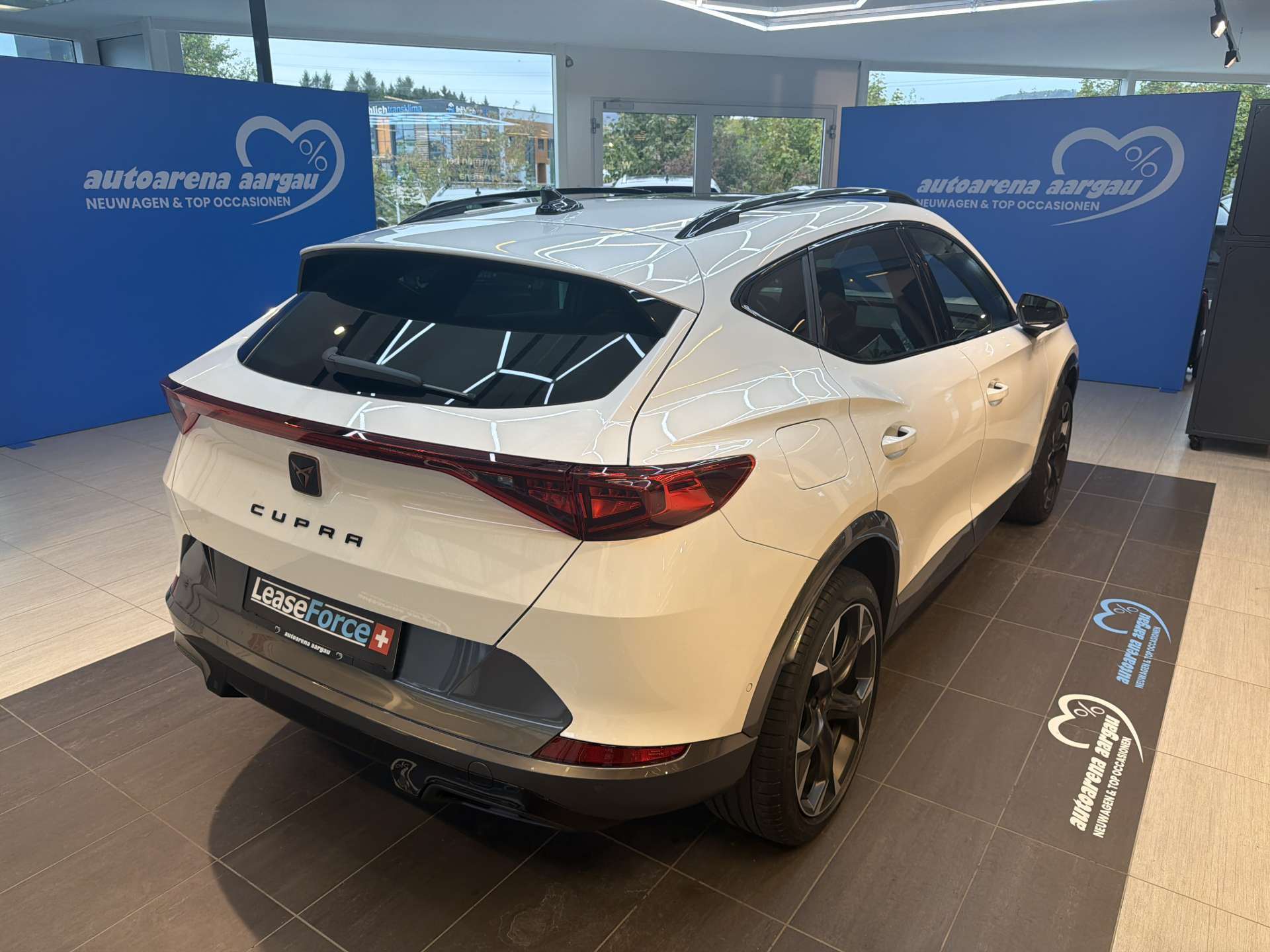 CUPRA Formentor 1.5 TSi DSG-Automat-image-2