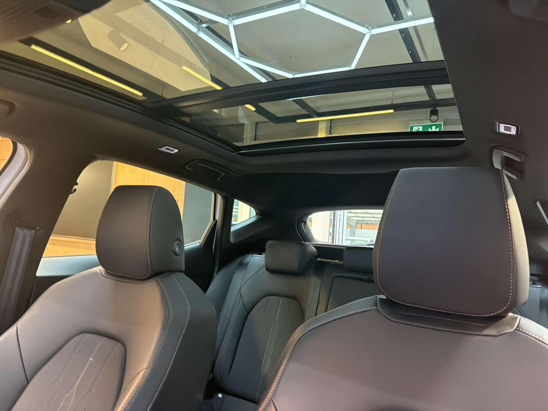 CUPRA Formentor 1.5 TSi DSG-Automat-image-14