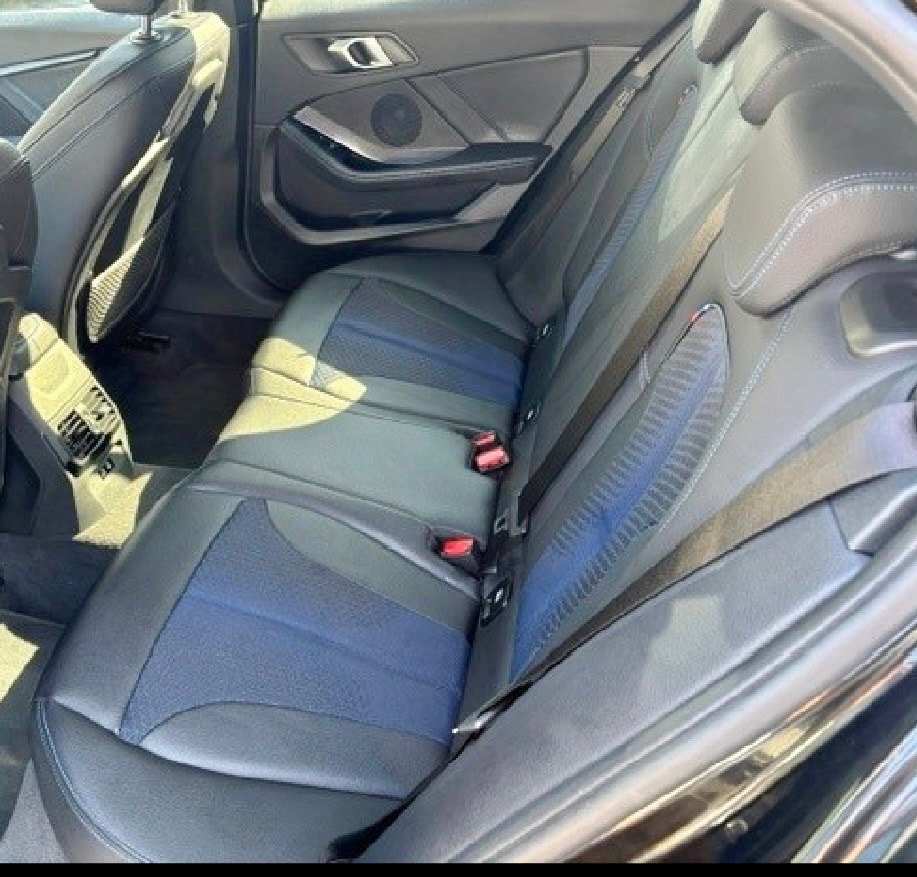 BMW 120i Pure M Sport Steptronic-image-13