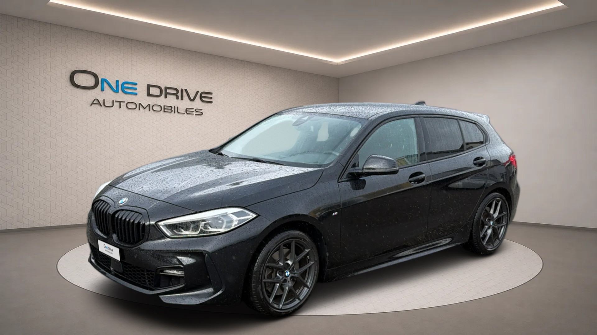 BMW 120i Pure M Sport Steptronic-image-1