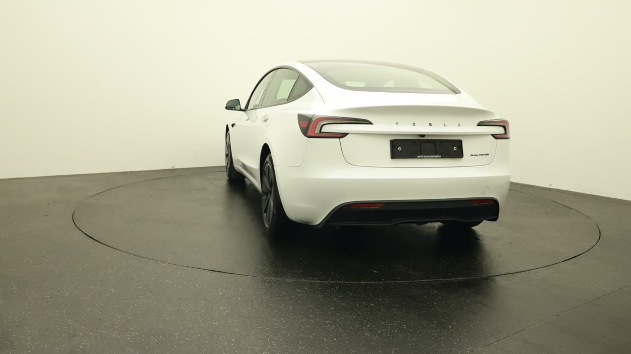 TESLA Model 3 Long Range Dual Motor AWD-image-3