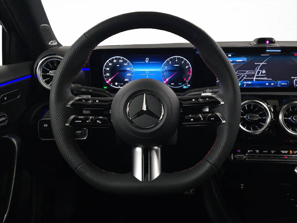 MERCEDES-BENZ A 200 AMG Line Night Star-image-11