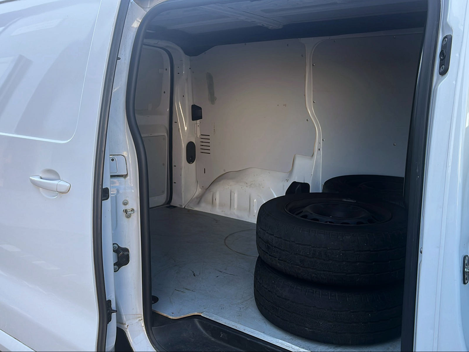 CITROEN Jumpy 2.0 BlueHDi 120 EAT8-image-5