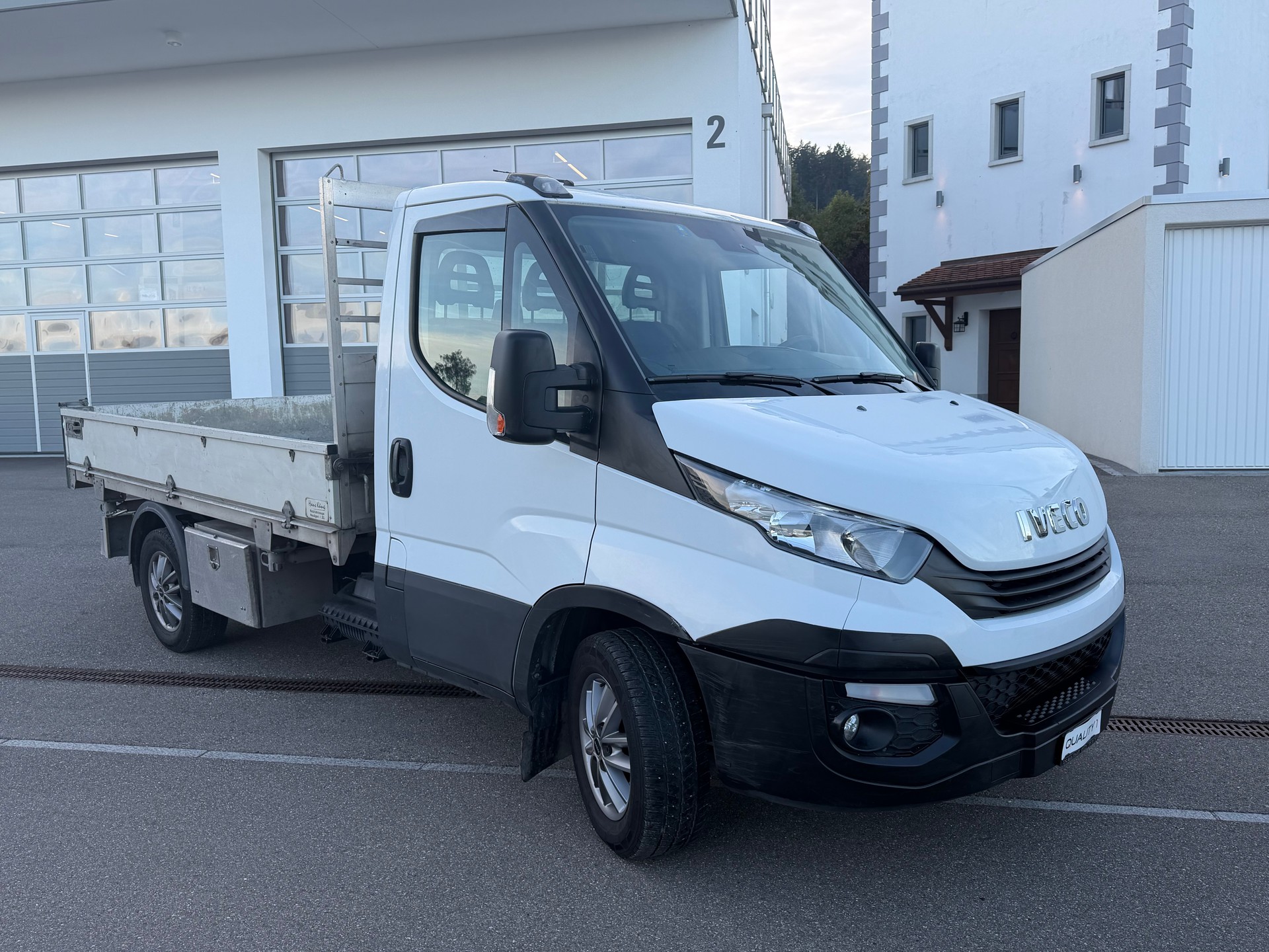 IVECO 35S15 3.0 motor Kipper Frisch MFK-image-2