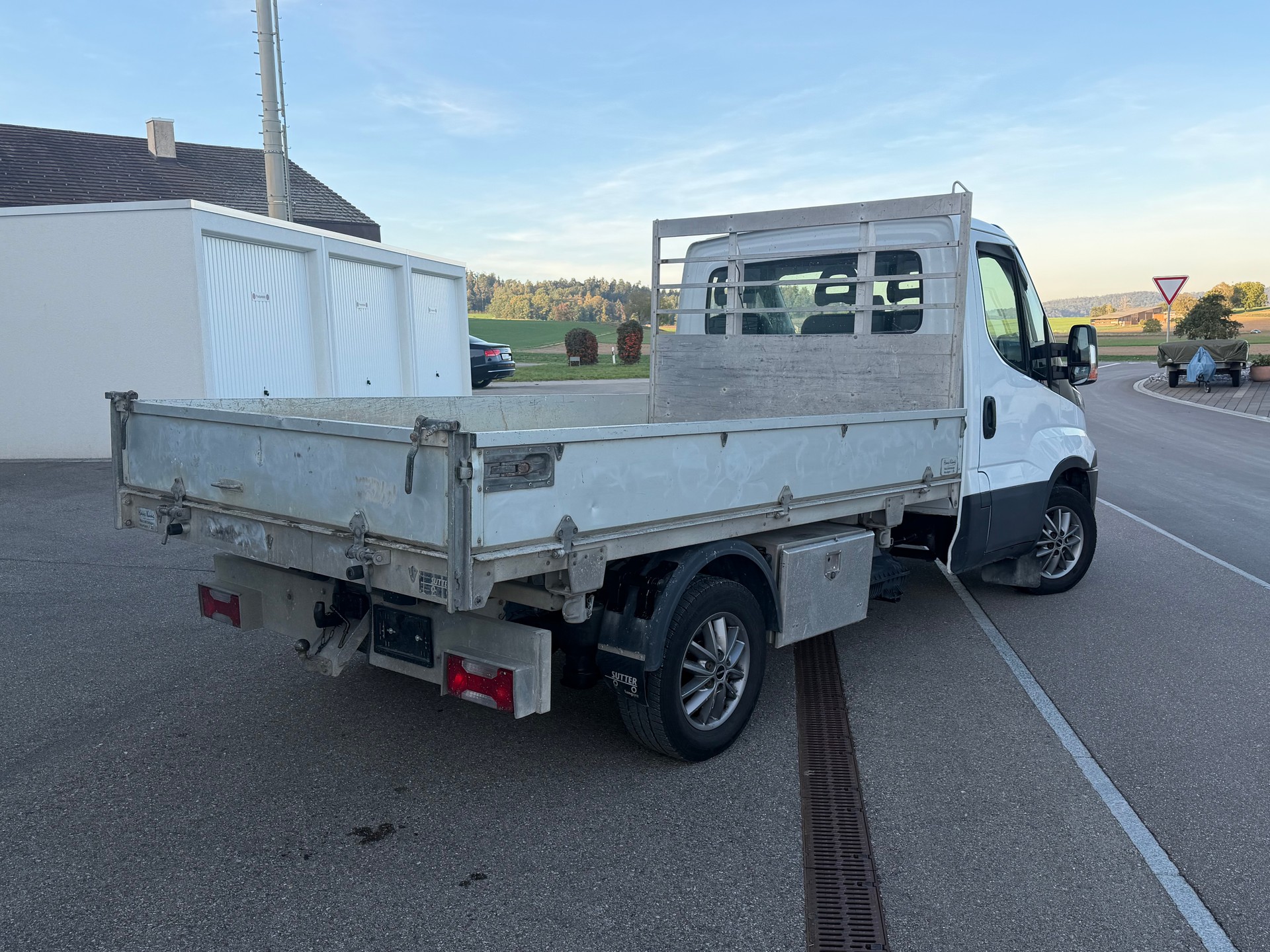 IVECO 35S15 3.0 motor Kipper Frisch MFK-image-4