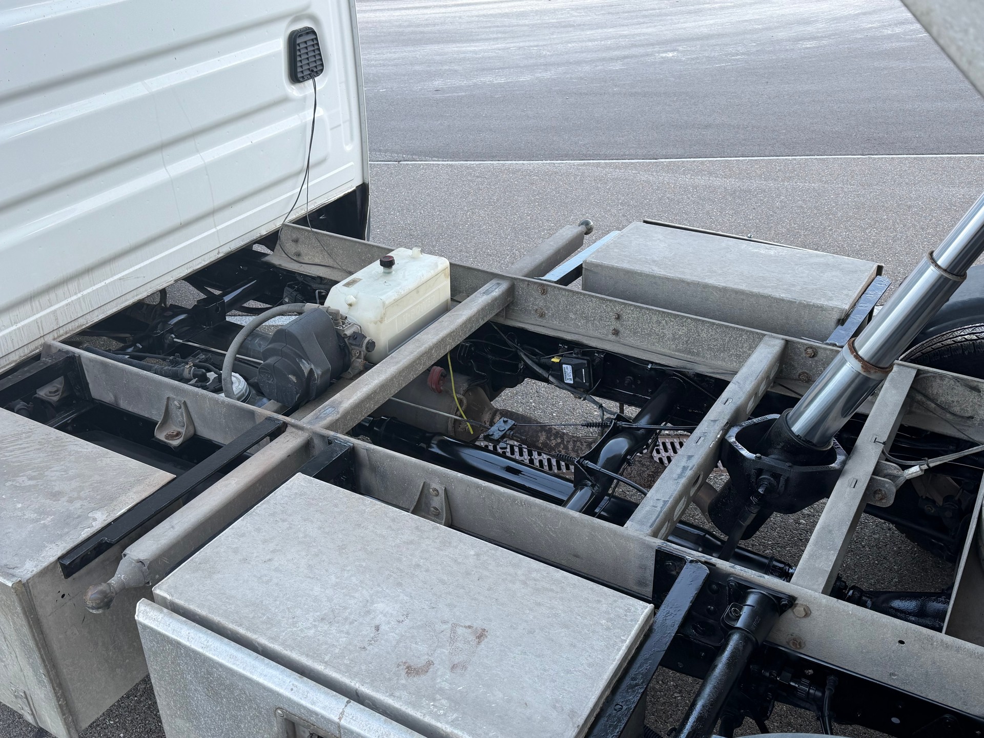 IVECO 35S15 3.0 motor Kipper Frisch MFK-image-9