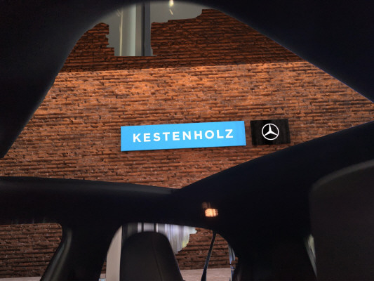 MERCEDES-BENZ A 250e AMG Line-image-8