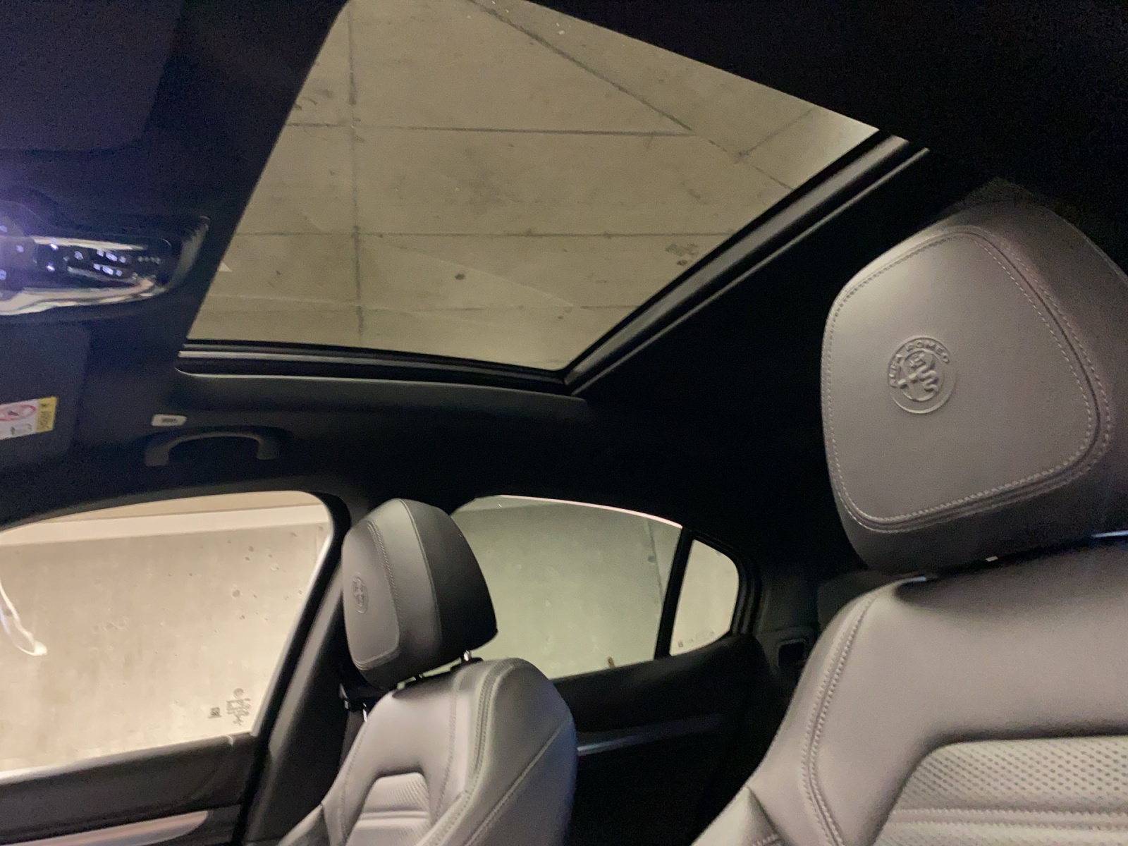ALFA ROMEO STELVIO 2.0 Q4 280 Veloce P-image-15