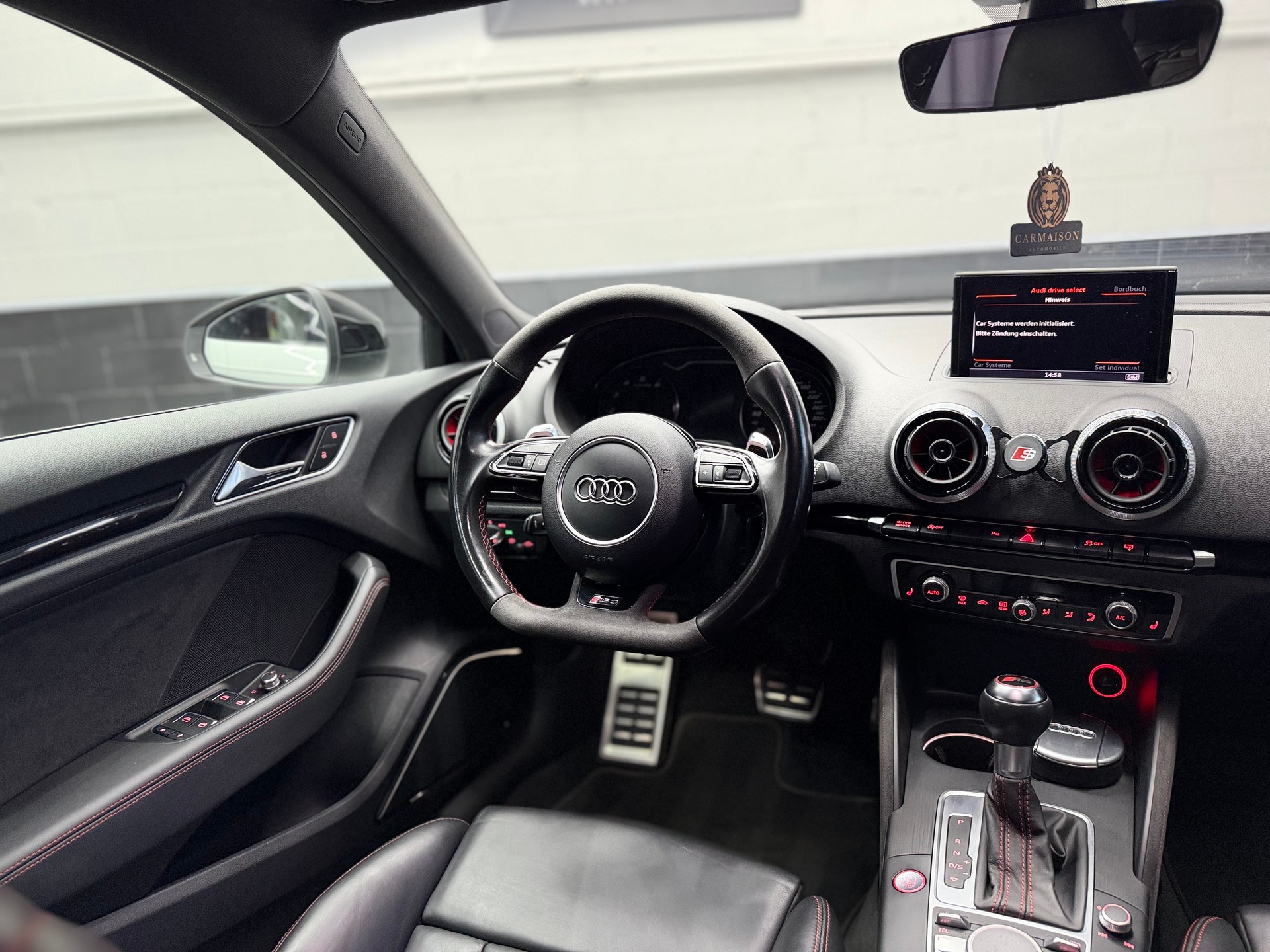 AUDI RS3 2.5 TSI quattro S-tronic | ABT-Tuning ab Werk | Schiebedach | B&O Soundanlage | Rückfahrkamera | CH-Auto-image-16
