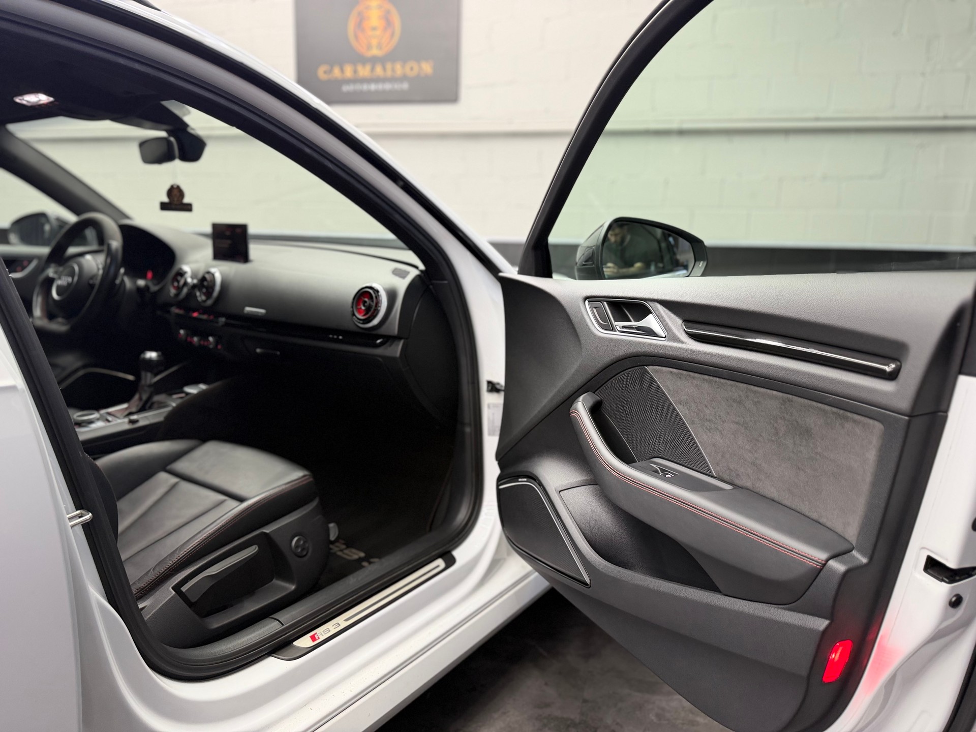 AUDI RS3 2.5 TSI quattro S-tronic | ABT-Tuning ab Werk | Schiebedach | B&O Soundanlage | Rückfahrkamera | CH-Auto-image-21