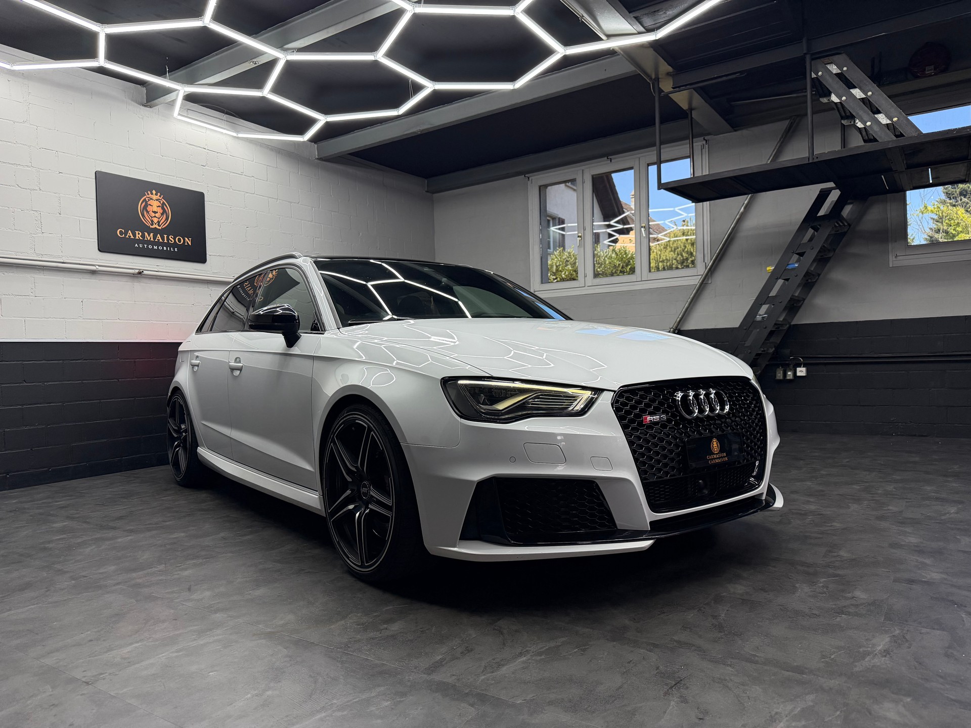 AUDI RS3 2.5 TSI quattro S-tronic | ABT-Tuning ab Werk | Schiebedach | B&O Soundanlage | Rückfahrkamera | CH-Auto-image-0