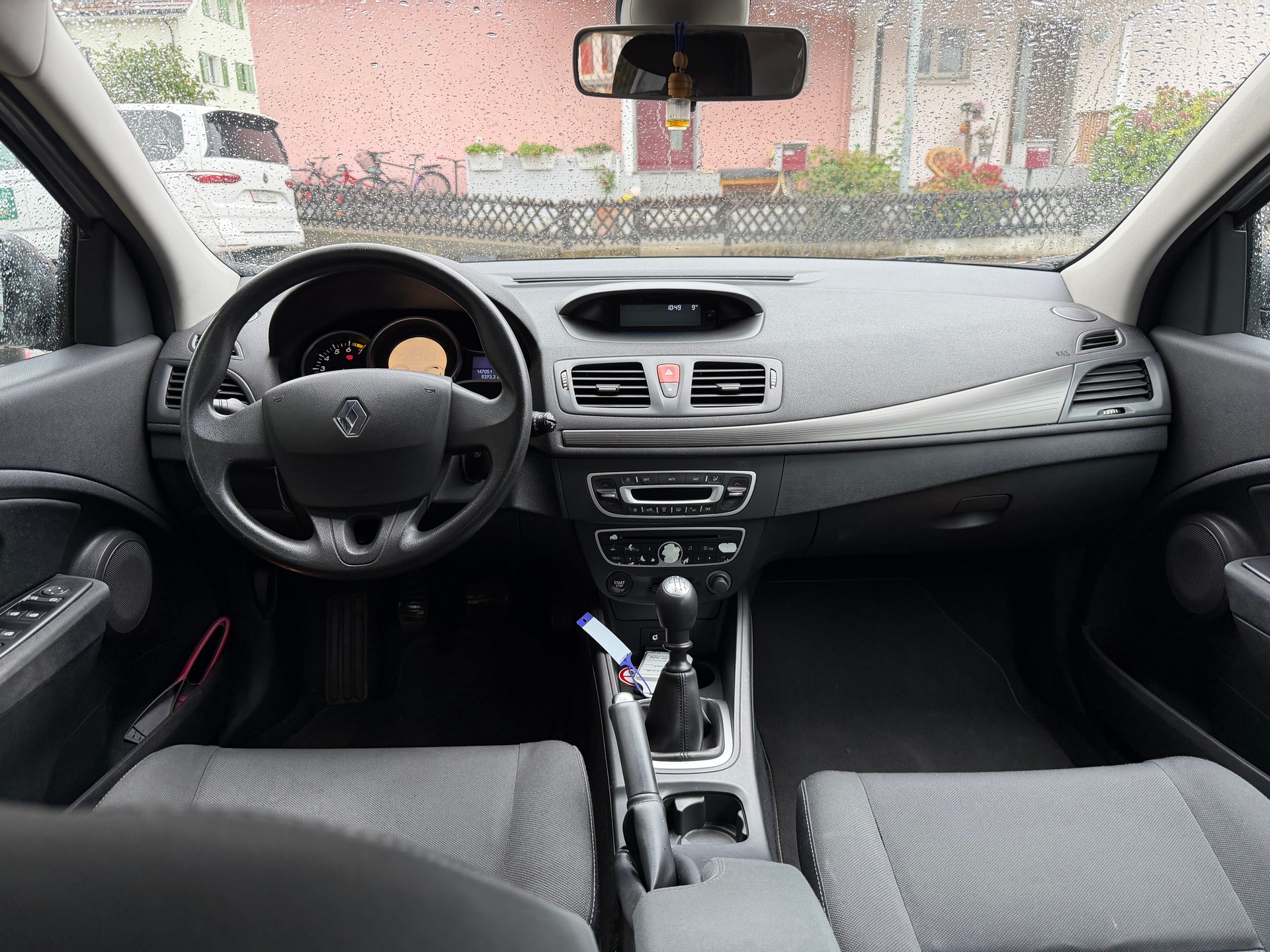 RENAULT Mégane 1.6 16V Expression-image-9
