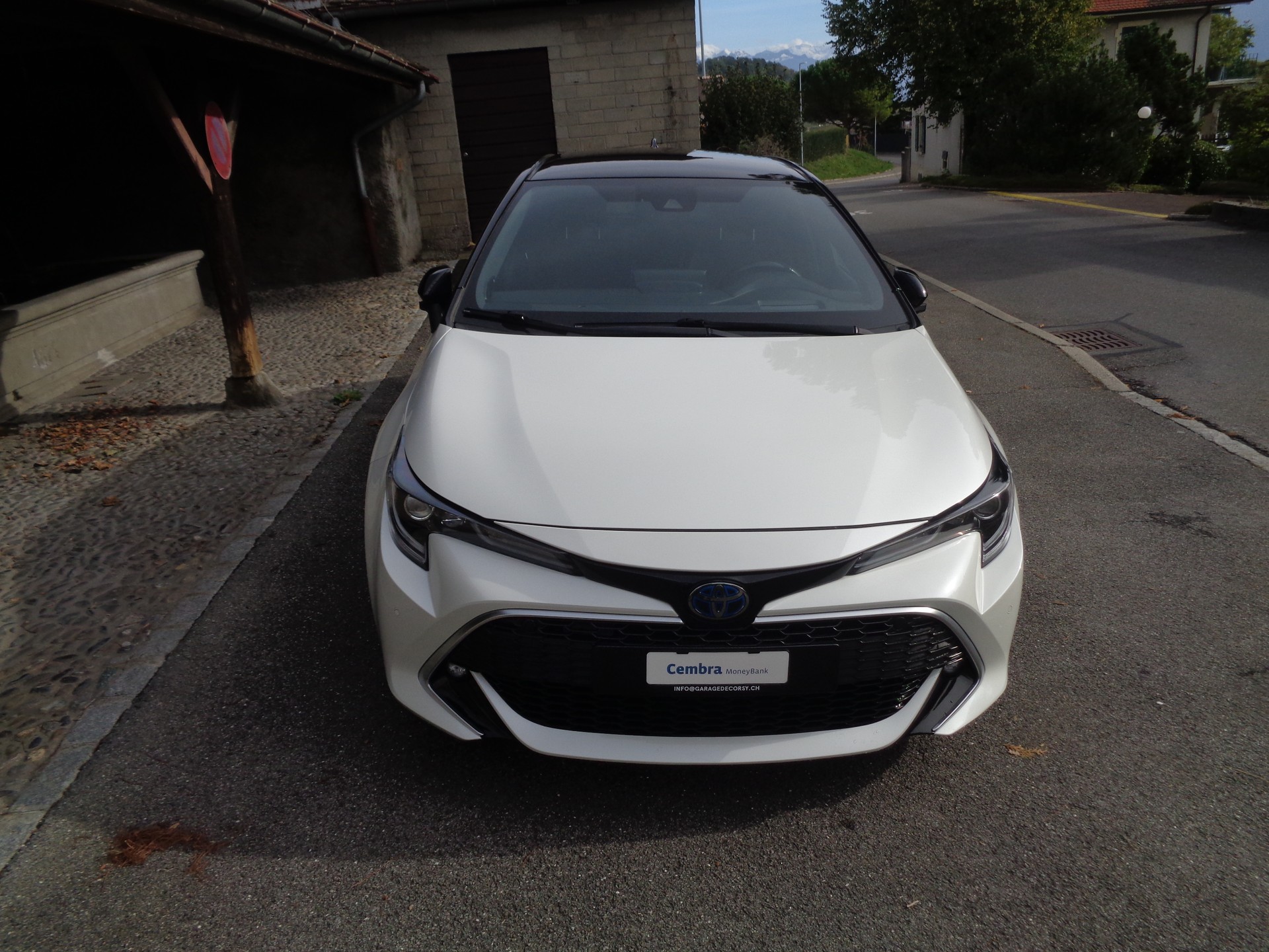 TOYOTA Corolla 2.0 HSD Style e-CVT-image-0