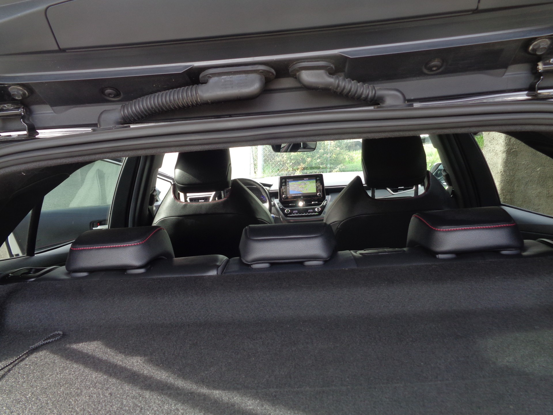 TOYOTA Corolla 2.0 HSD Style e-CVT-image-8