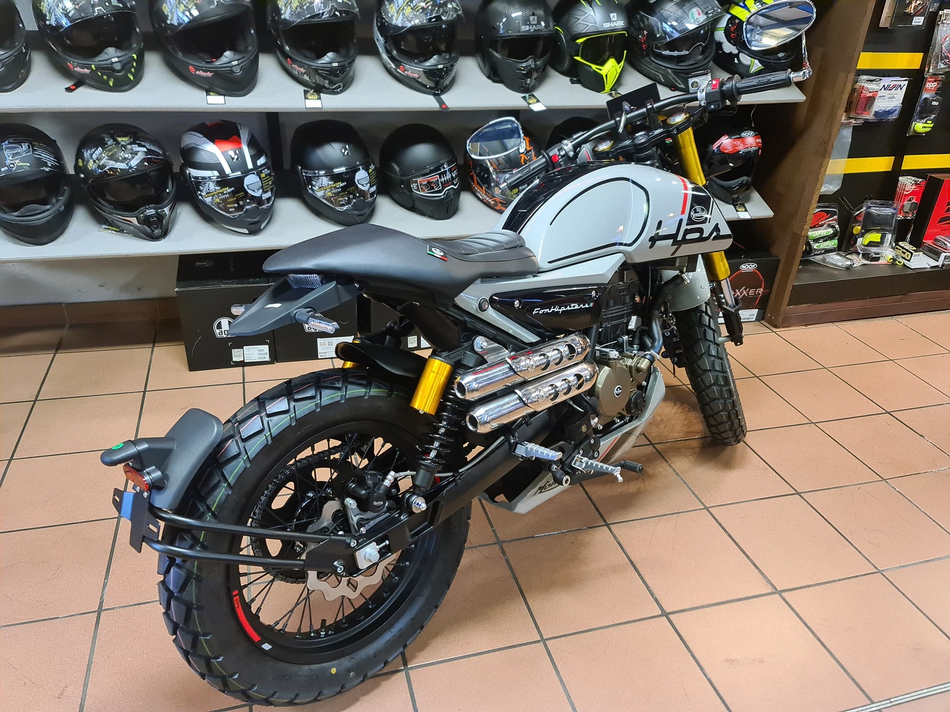 MONDIAL HPS 125-image-11