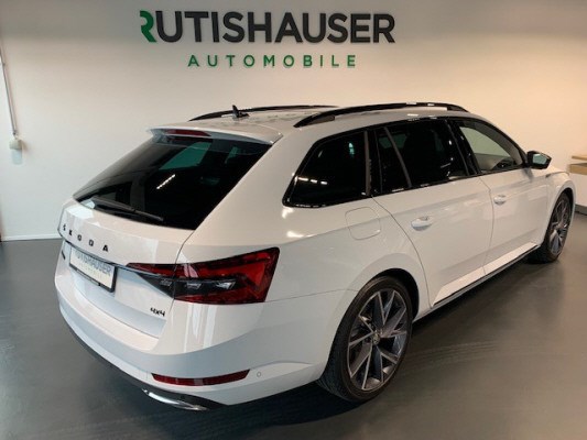 SKODA Superb 2.0 TDi SportL 4x4-image-1