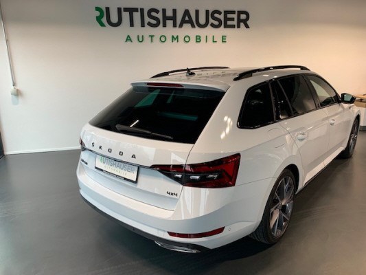 SKODA Superb 2.0 TDi SportL 4x4-image-3