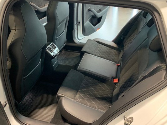 SKODA Superb 2.0 TDi SportL 4x4-image-11