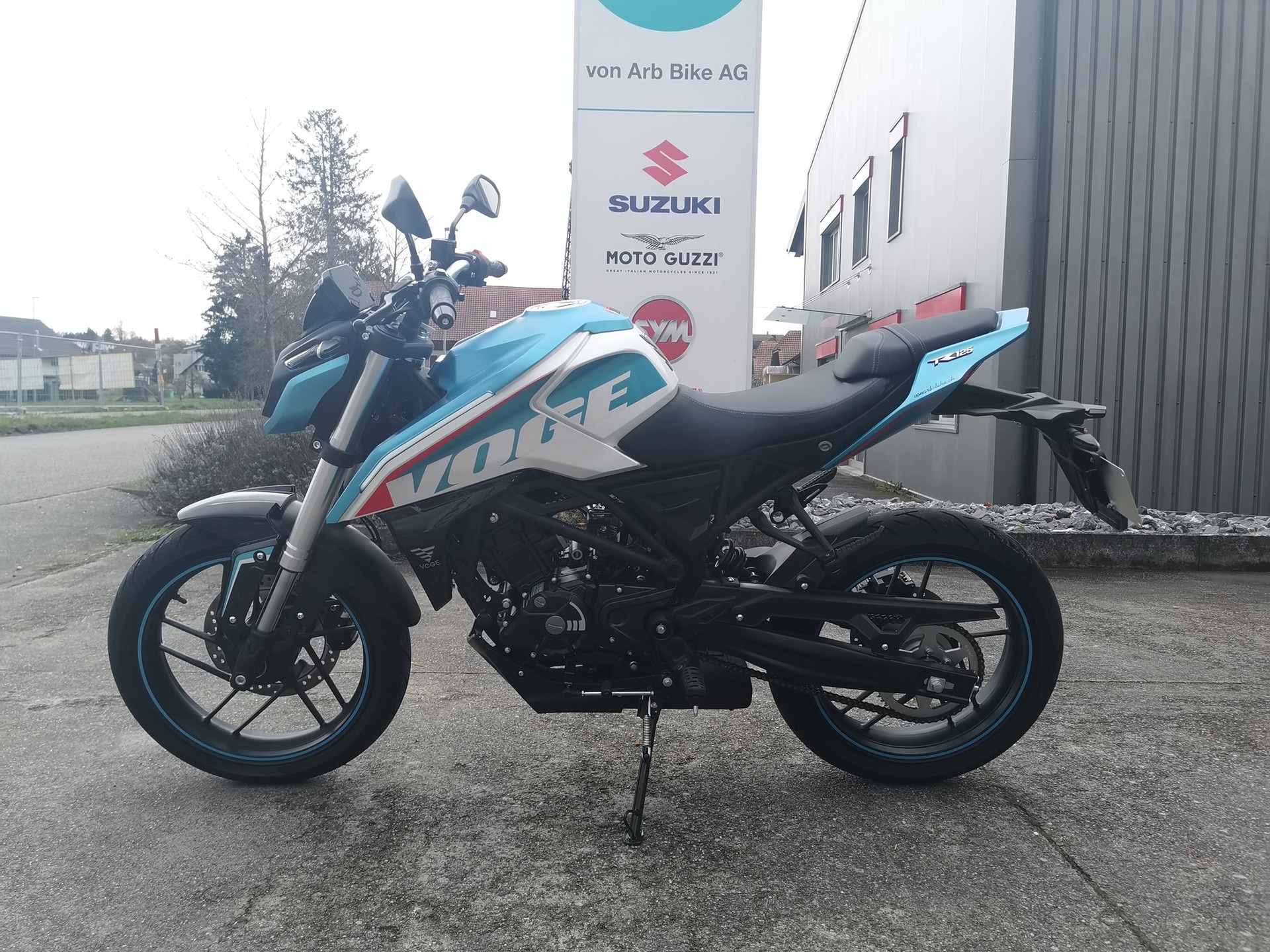 VOGE 125 R ABS-showroom-element-3