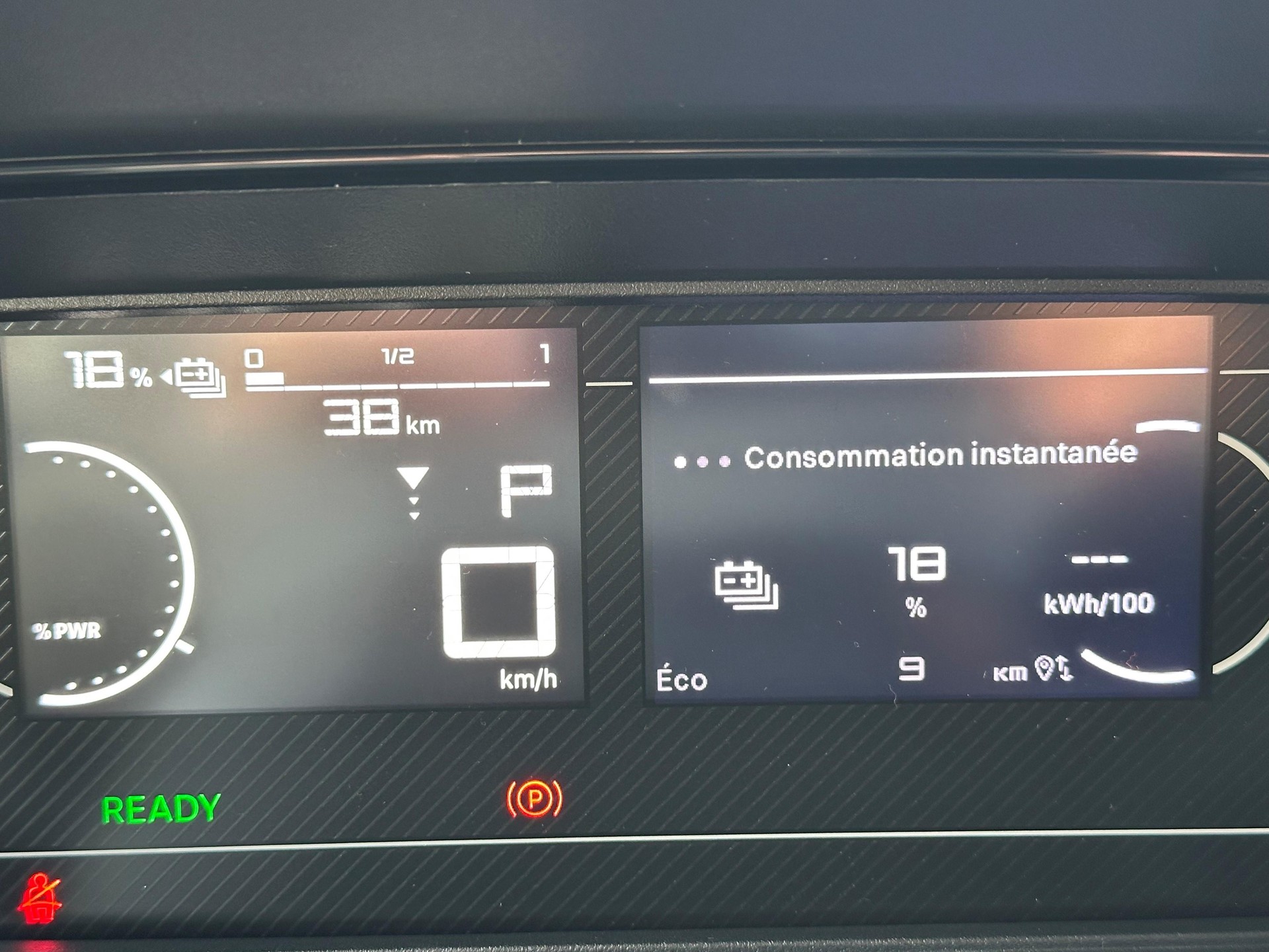 TOYOTA PROACE CITY Van L1 52KWh Active-image-9