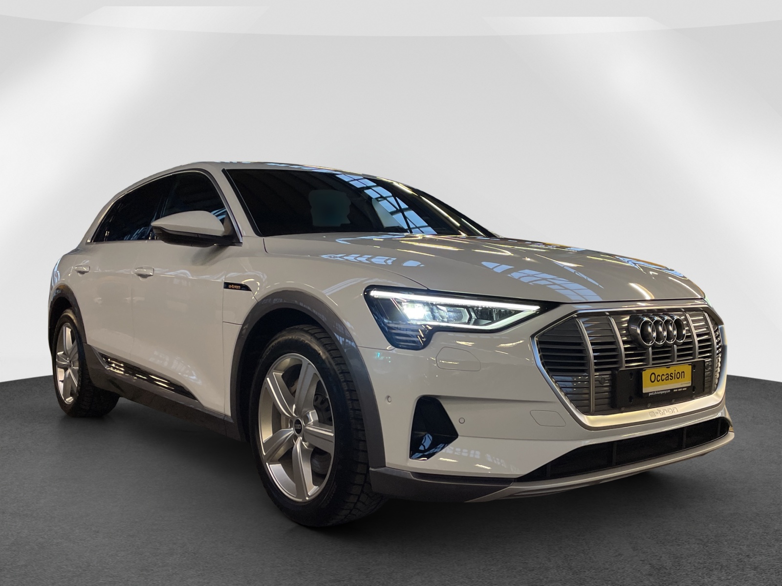 AUDI e-tron 55 Advanced quattro-image-0
