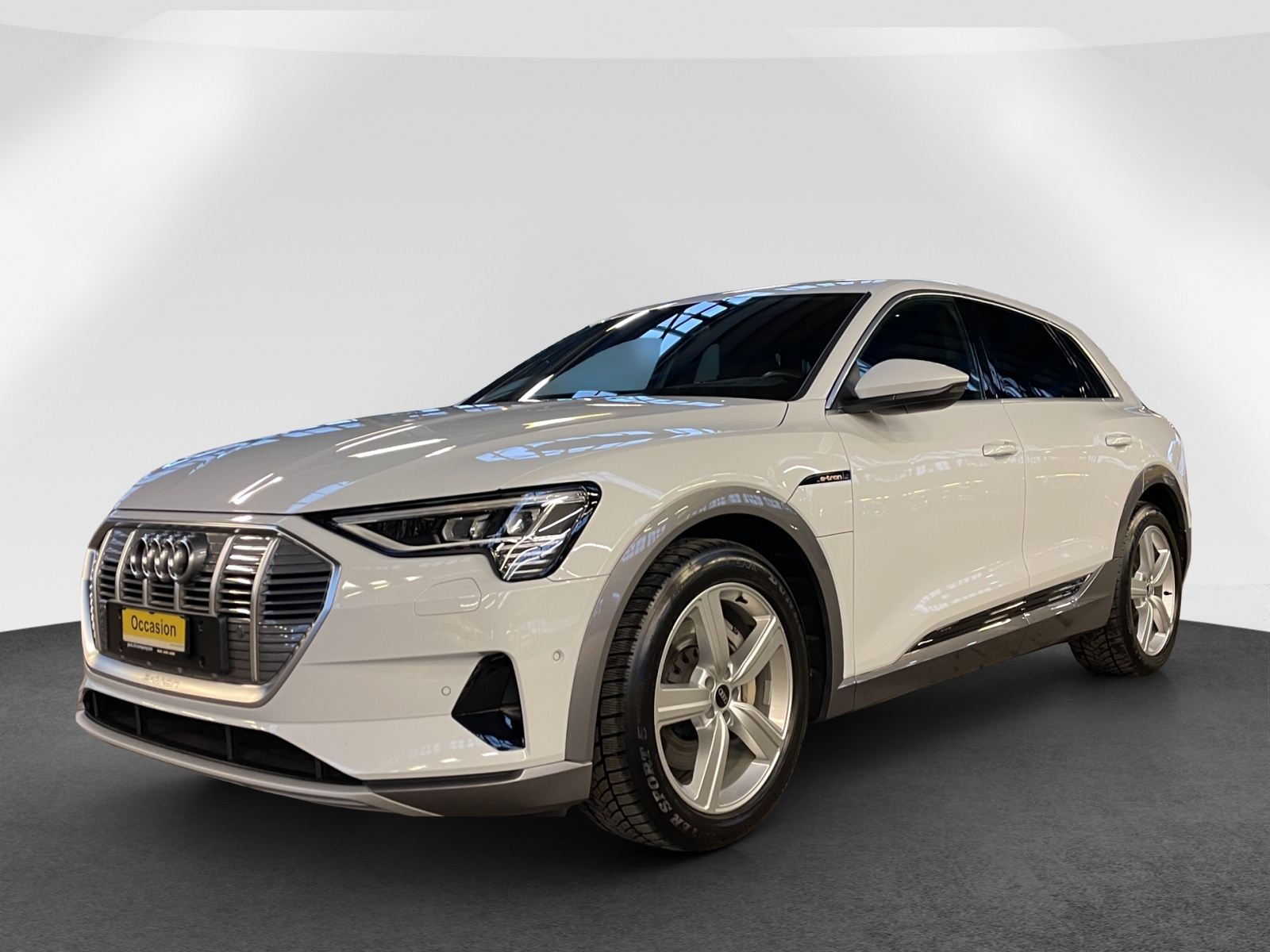 AUDI e-tron 55 Advanced quattro-image-2