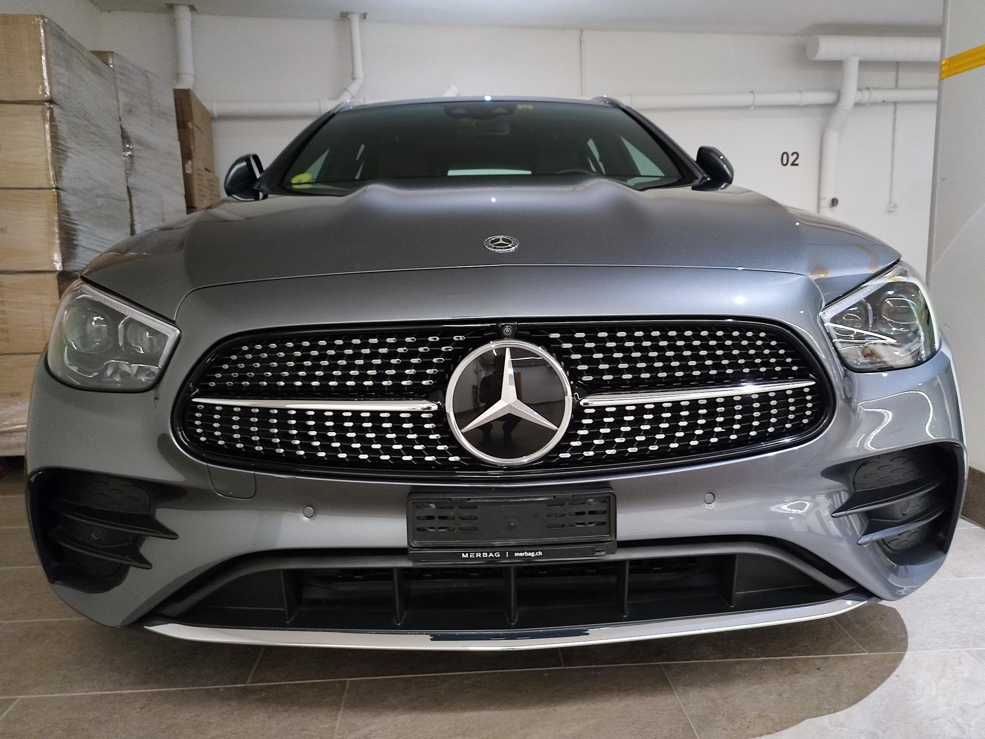 MERCEDES-BENZ E 220 d T 4Matic AMG Line 9G-Tronic-image-3