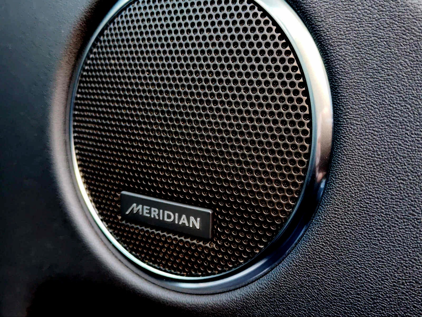LAND ROVER Discovery Sport P270e 1.5 PHEV Dynamic SE AT8-image-14