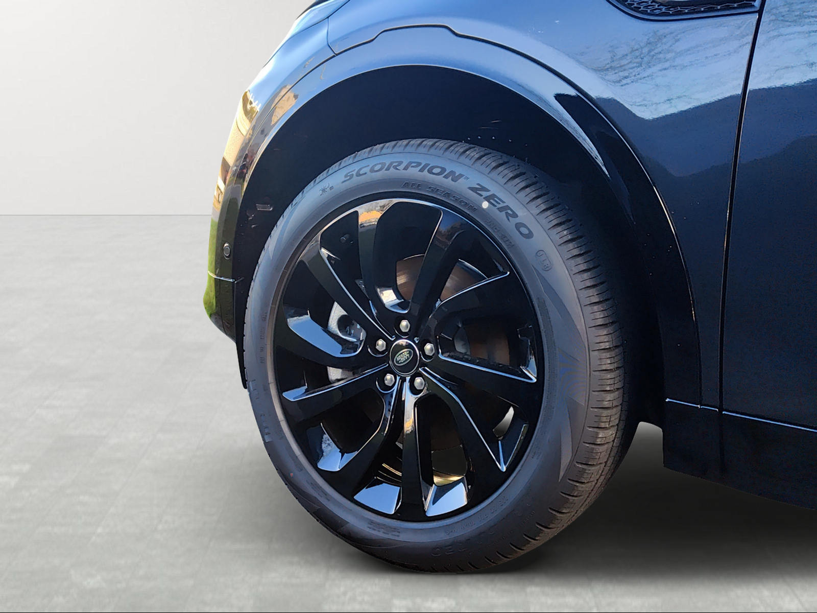 LAND ROVER Discovery Sport P270e 1.5 PHEV Dynamic SE AT8-image-2