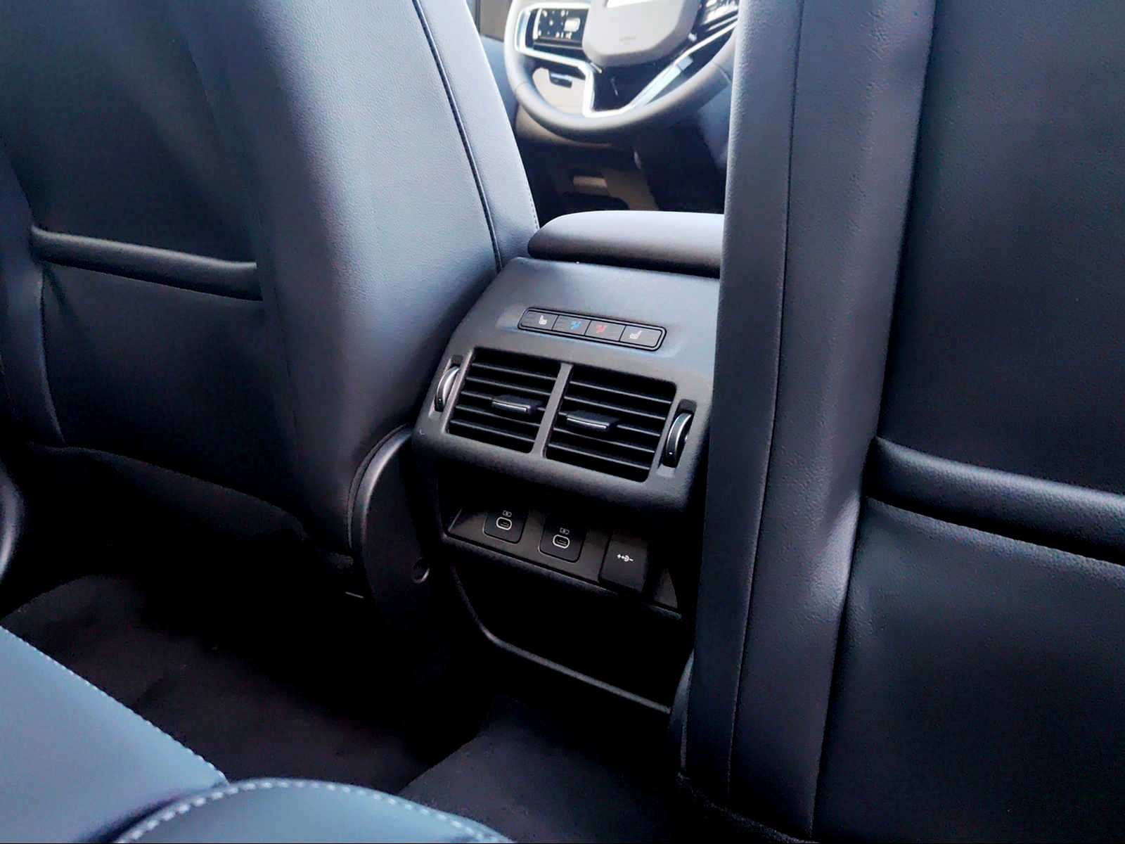 LAND ROVER Discovery Sport P270e 1.5 PHEV Dynamic SE AT8-image-10